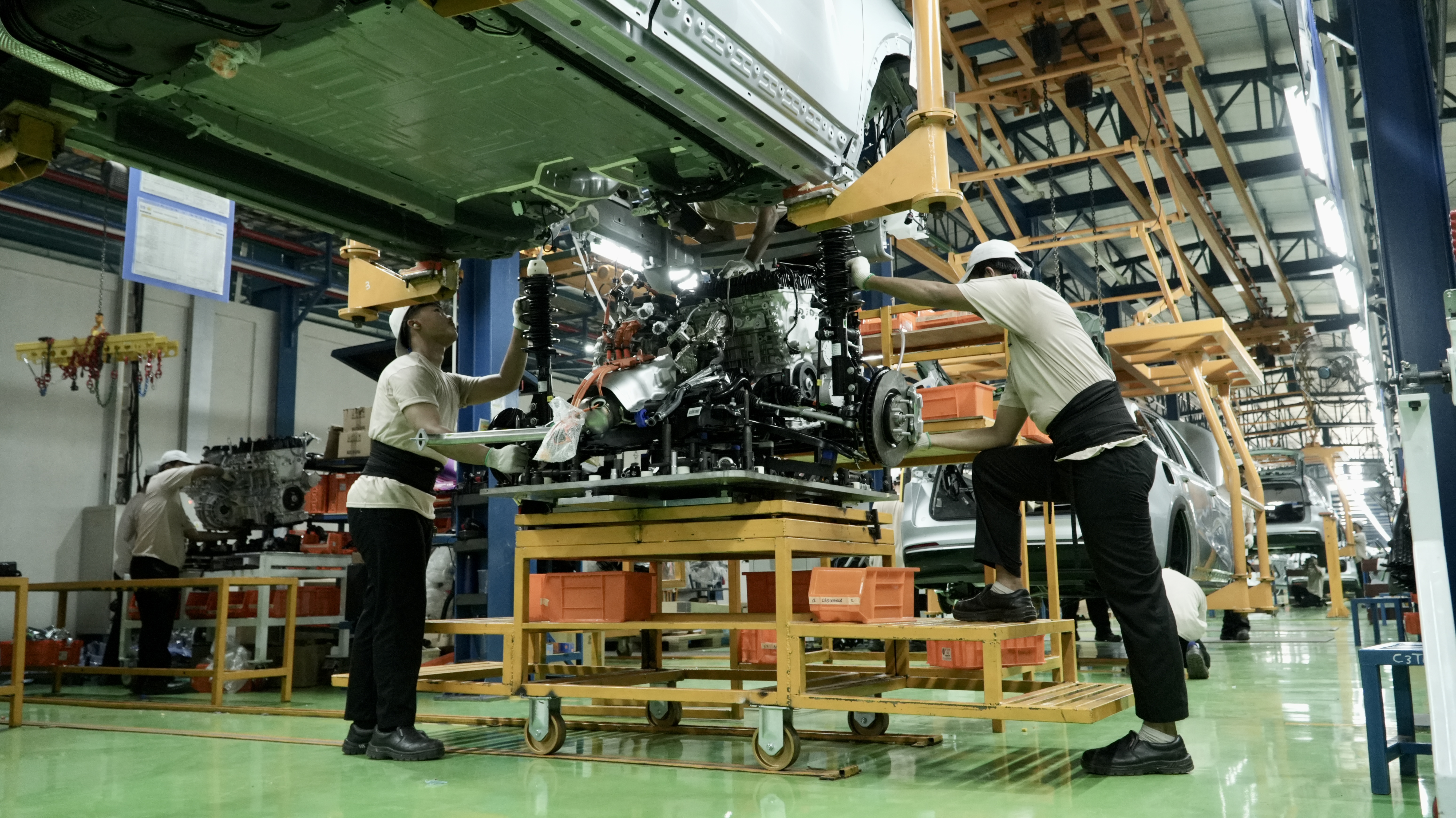 Platform GEA dan Geely Short Blade Battery dirakit lokal