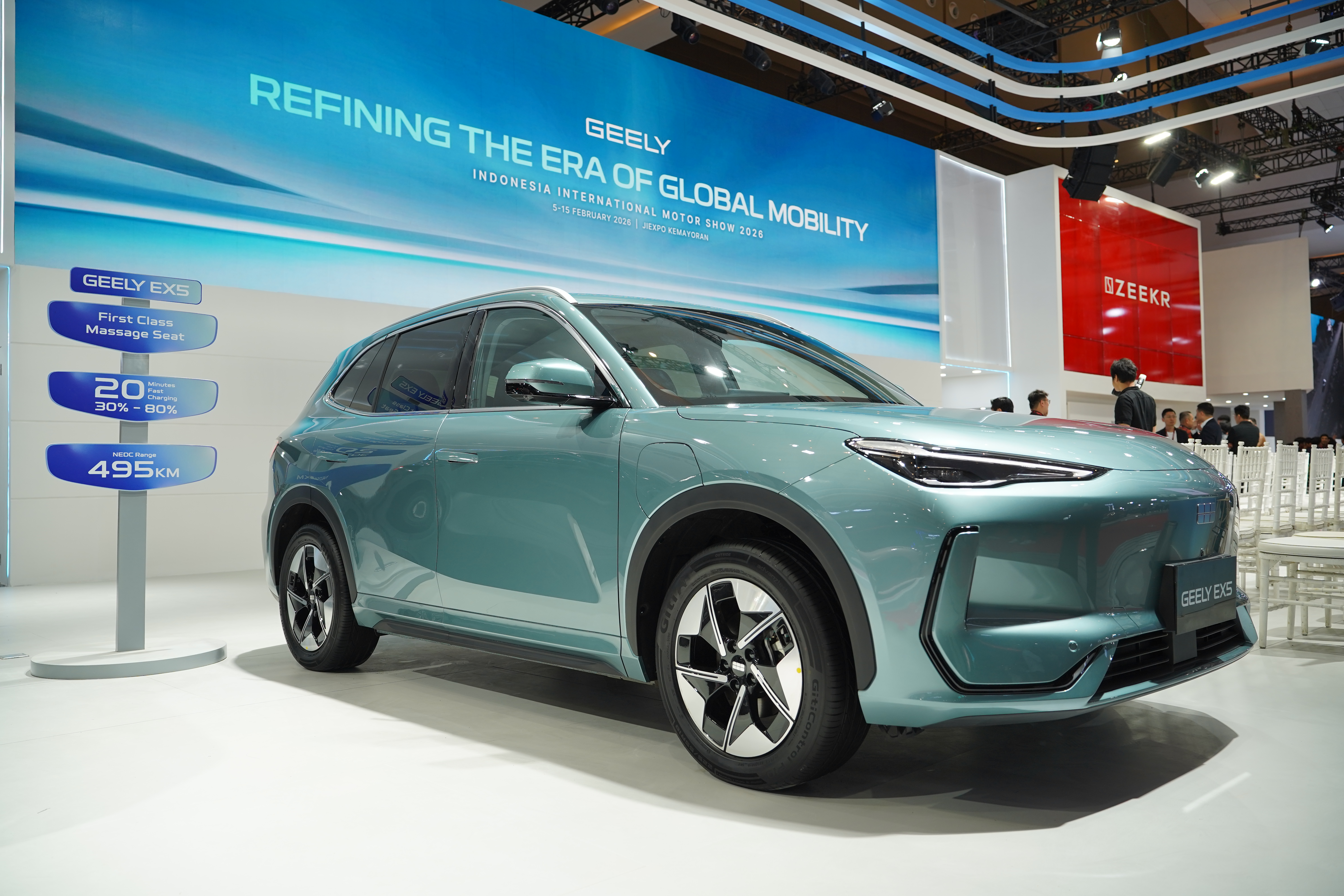 Geely memperkenalkan pembaruan global Over‑the‑Air (OTA) pertama untuk Geely EX5 pada 2026, termasuk peningkatan sistem pintar dan integrasi Android Auto